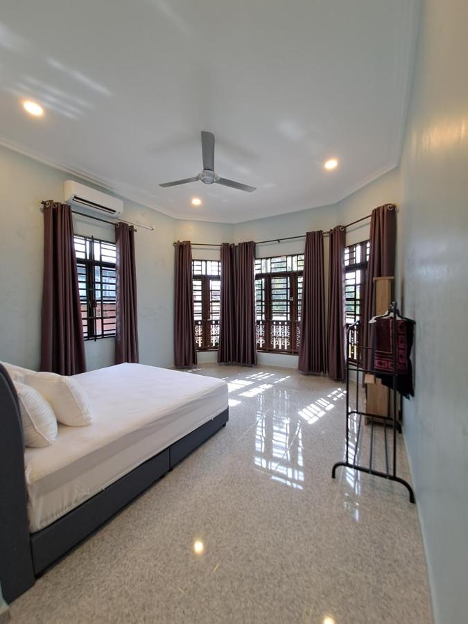 ZN Homestay Gong Badak Kampong Pengkalan Maras Luaran gambar